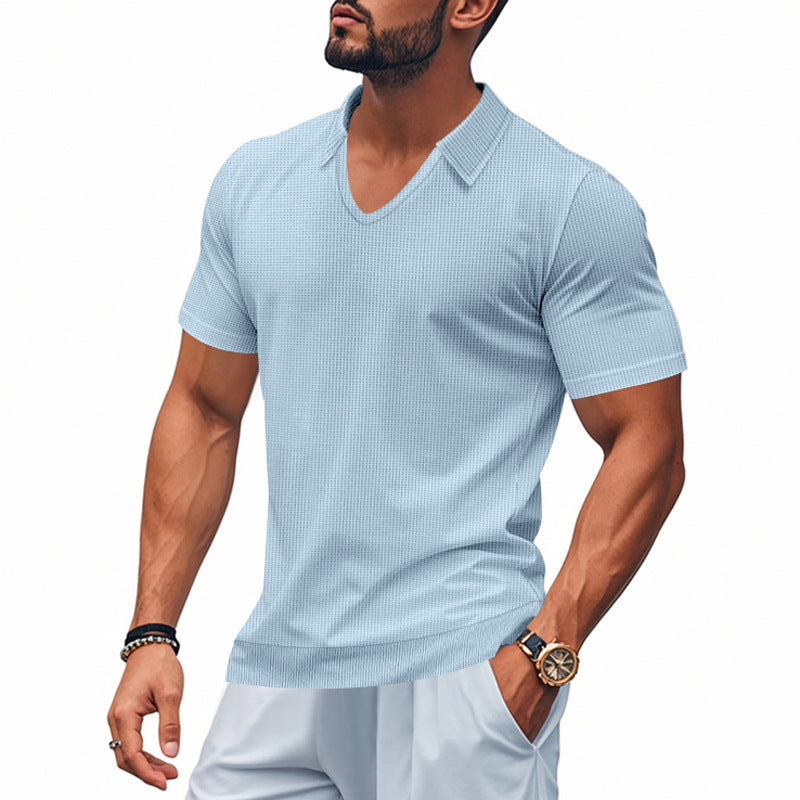 Chemise à col en V à manches courtes pour hommes avec design texturé Chic und Stil