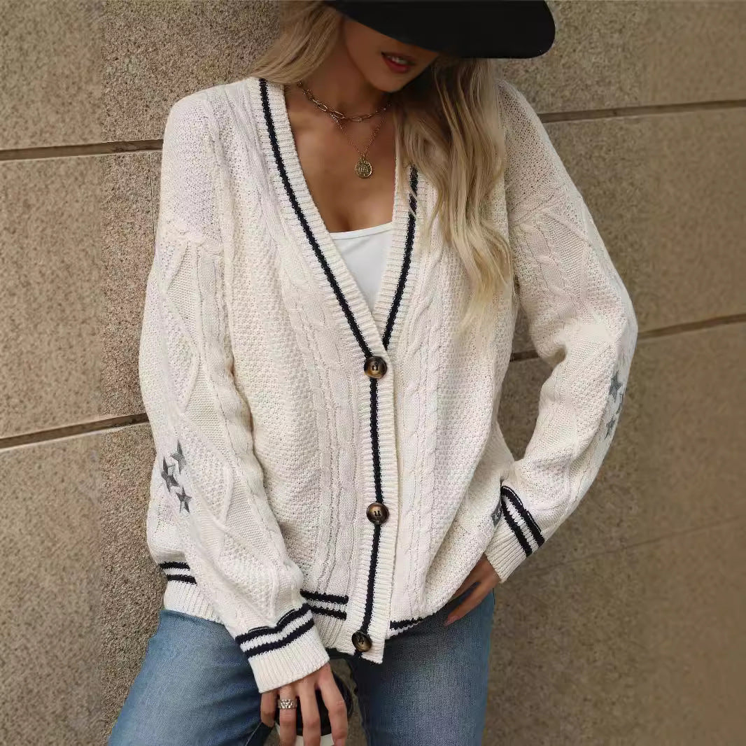 Cardigan en gros tricot pour dames avec des détails contrastants Chic und Stil
