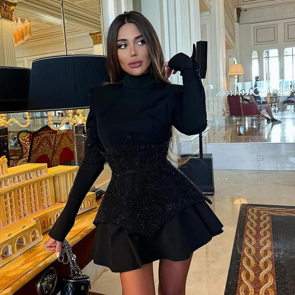 Robe mini pour femmes avec haut contrastant et design élégant à volants Chic und Stil