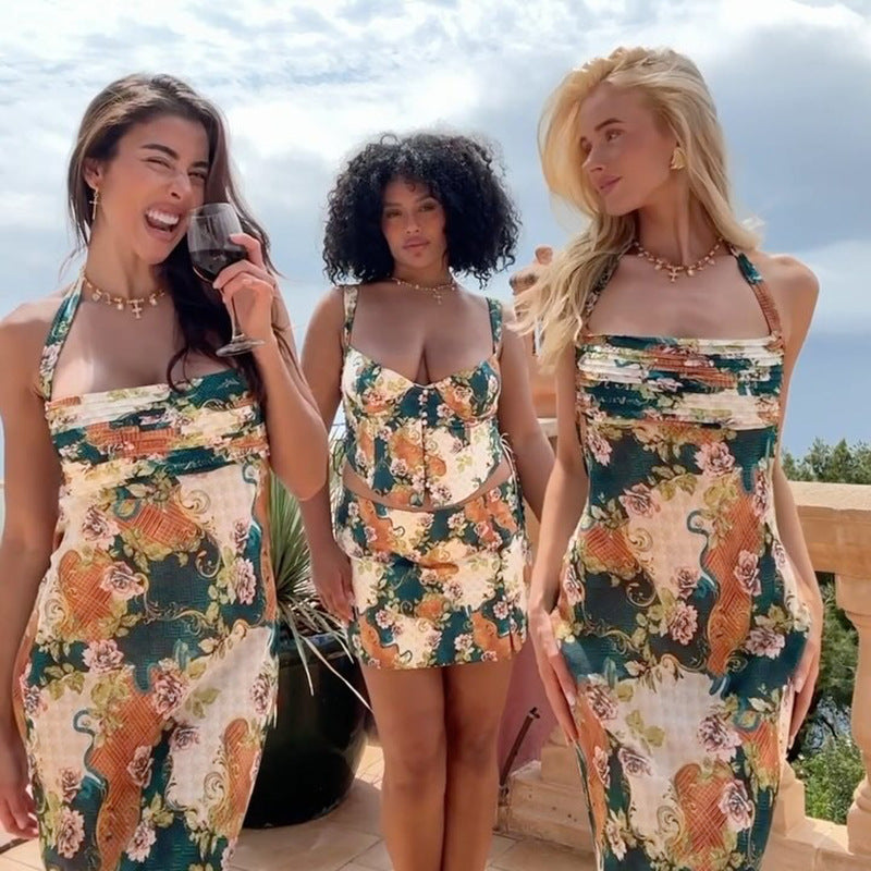Robe maxi à bretelles à motif floral Chic und Stil