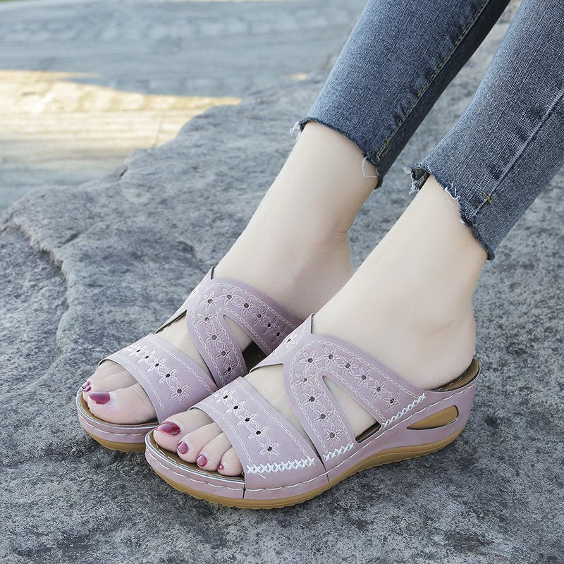 Sandales à glissière améliorant le confort pour femmes Chic und Stil