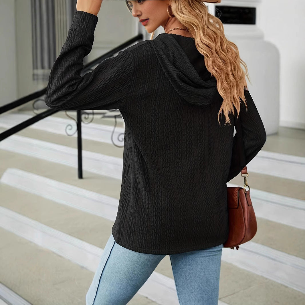Sweat à capuche pour femmes en tissu texturé avec détails en boutons Chic und Stil