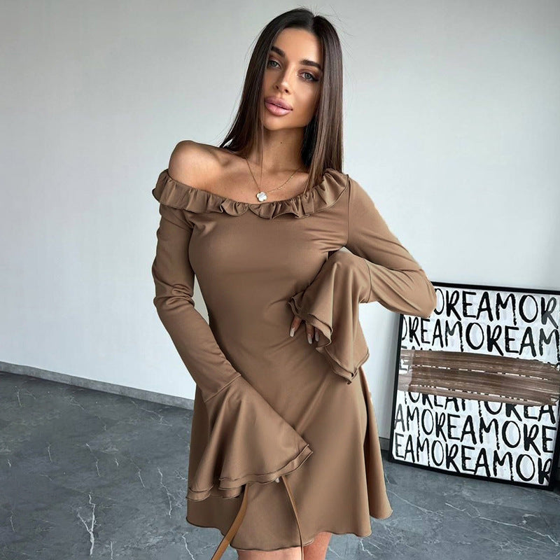 Robe off-shoulder pour femmes avec des détails en volants et des manches longues Chic und Stil