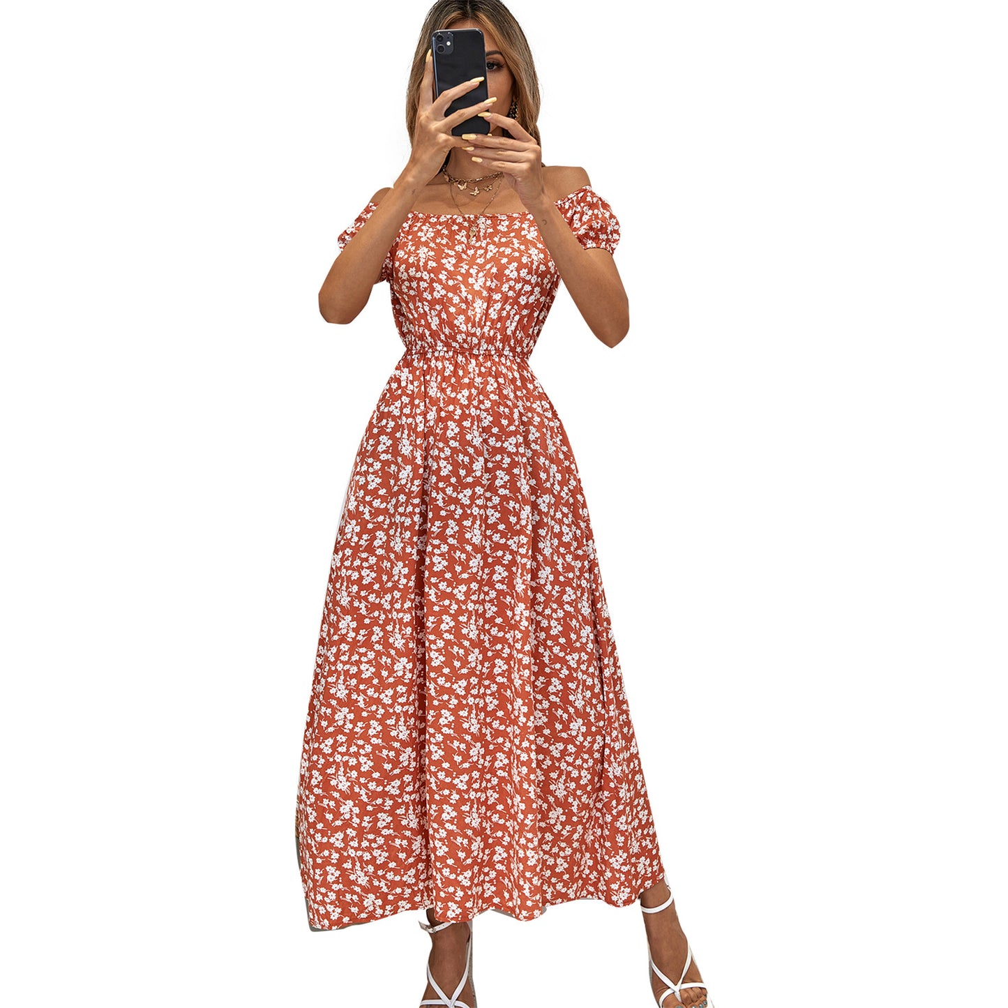 Robe maxi femme avec décolleté épaules nues et motifs floraux Chic und Stil