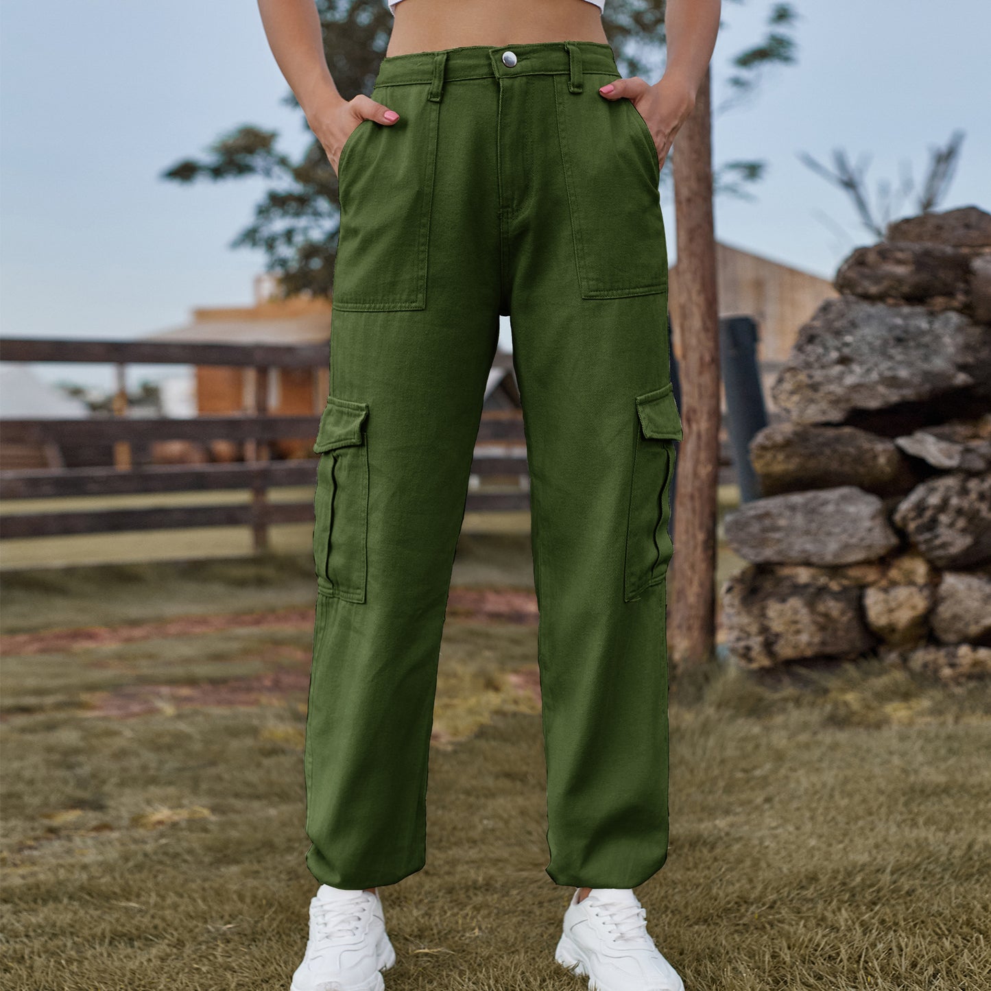 Women's cargo pants with side pockets and high waist Chic und Stil