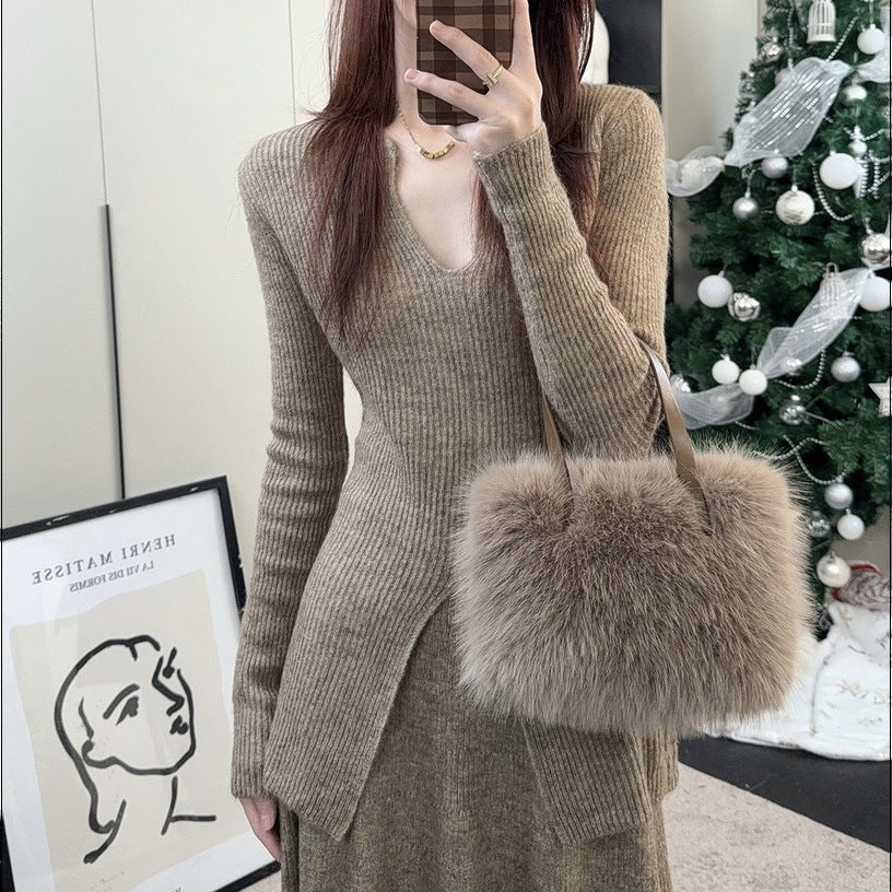 Robe en tricot pour dames avec une fente élégante et un design structuré Chic und Stil