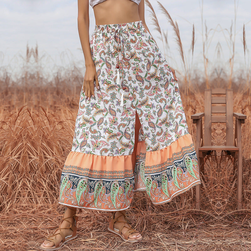 Jupe maxi fluide pour femmes avec imprimé paisley et ourlet volants Chic und Stil