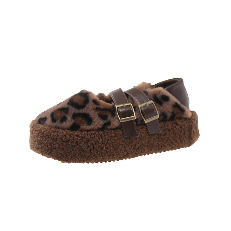 Chaussons en peluche pour femmes avec design de bandoulière réglable Chic und Stil