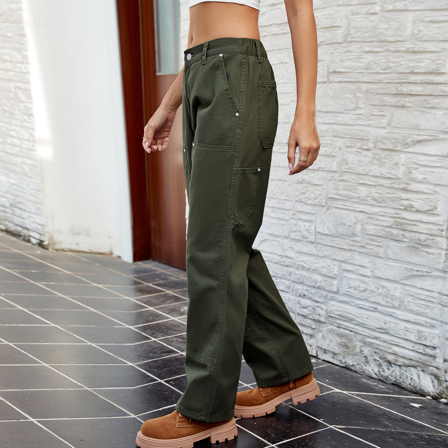 Chic and Stylish Women's Utility Pants