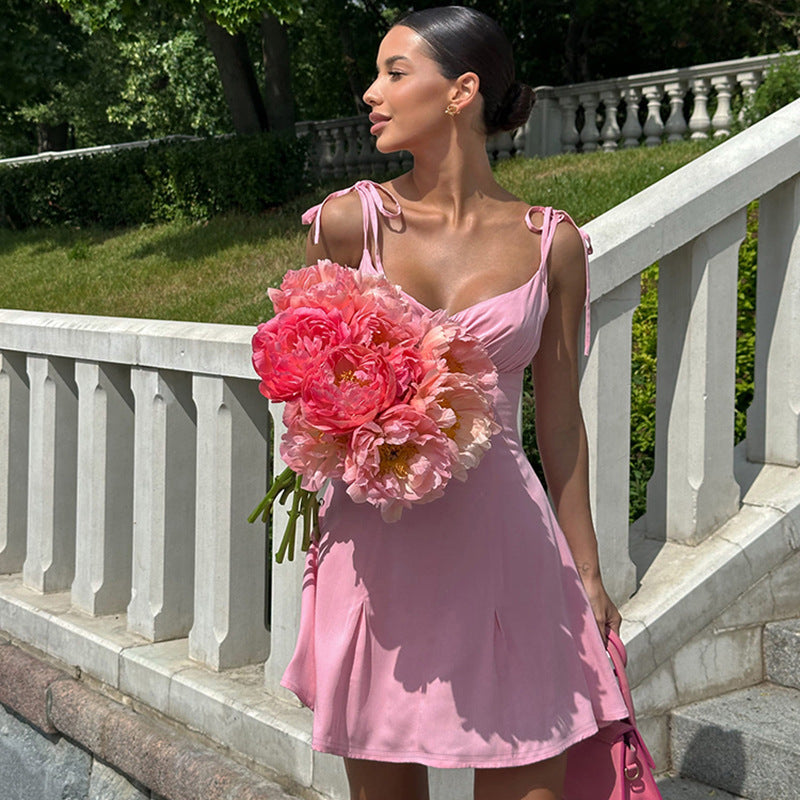 Robe mini évasée à décolleté en cœur Chic und Stil
