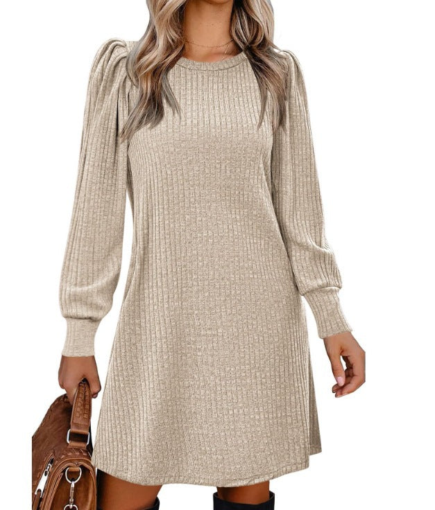 Robe pull pour femmes avec détails en volants et poches latérales Chic und Stil