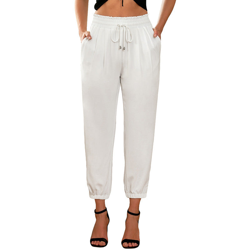 Pantalon chino sportif pour femmes avec taille élastique et poches latérales Chic und Stil