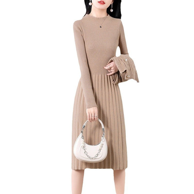 Robe en tricot élégante pour femmes avec grand col et détails de boutons Chic und Stil