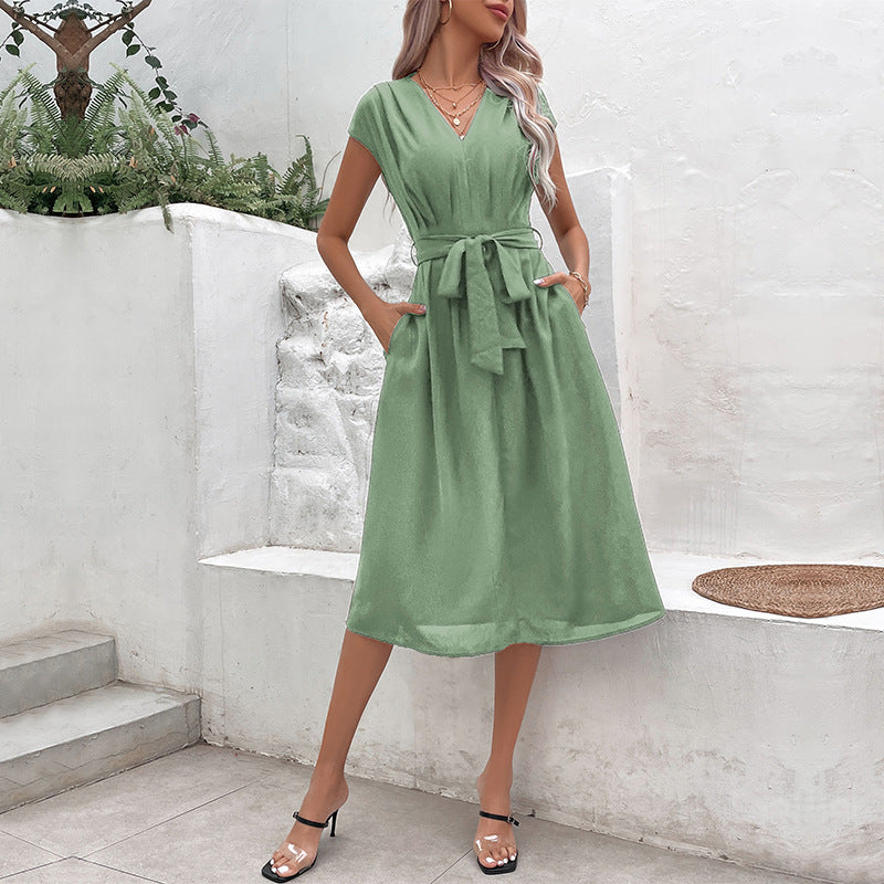 Robe midi élégante cintrée à la taille pour femmes Chic und Stil