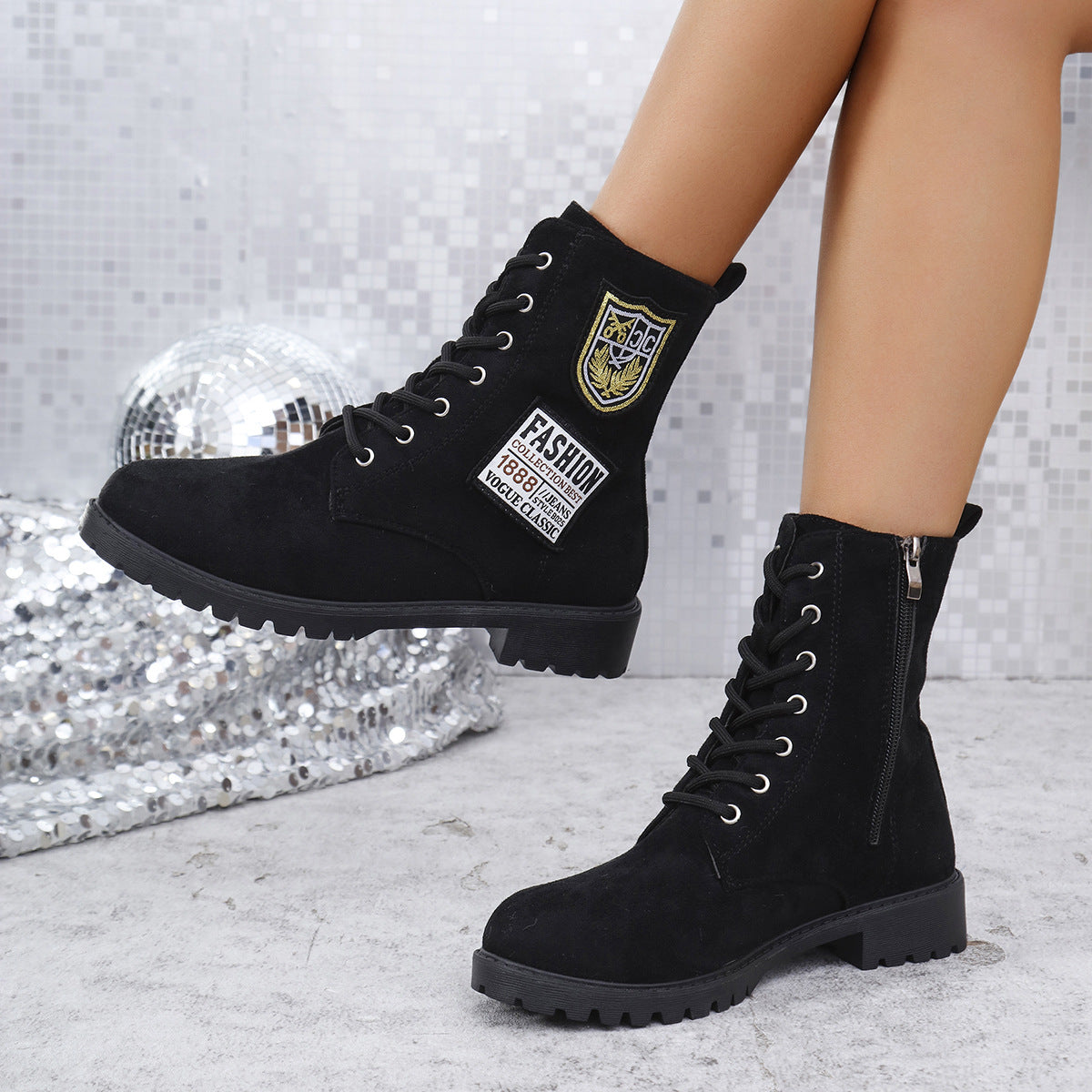 Bottines à lacets pour femmes avec design patch à la mode Chic und Stil