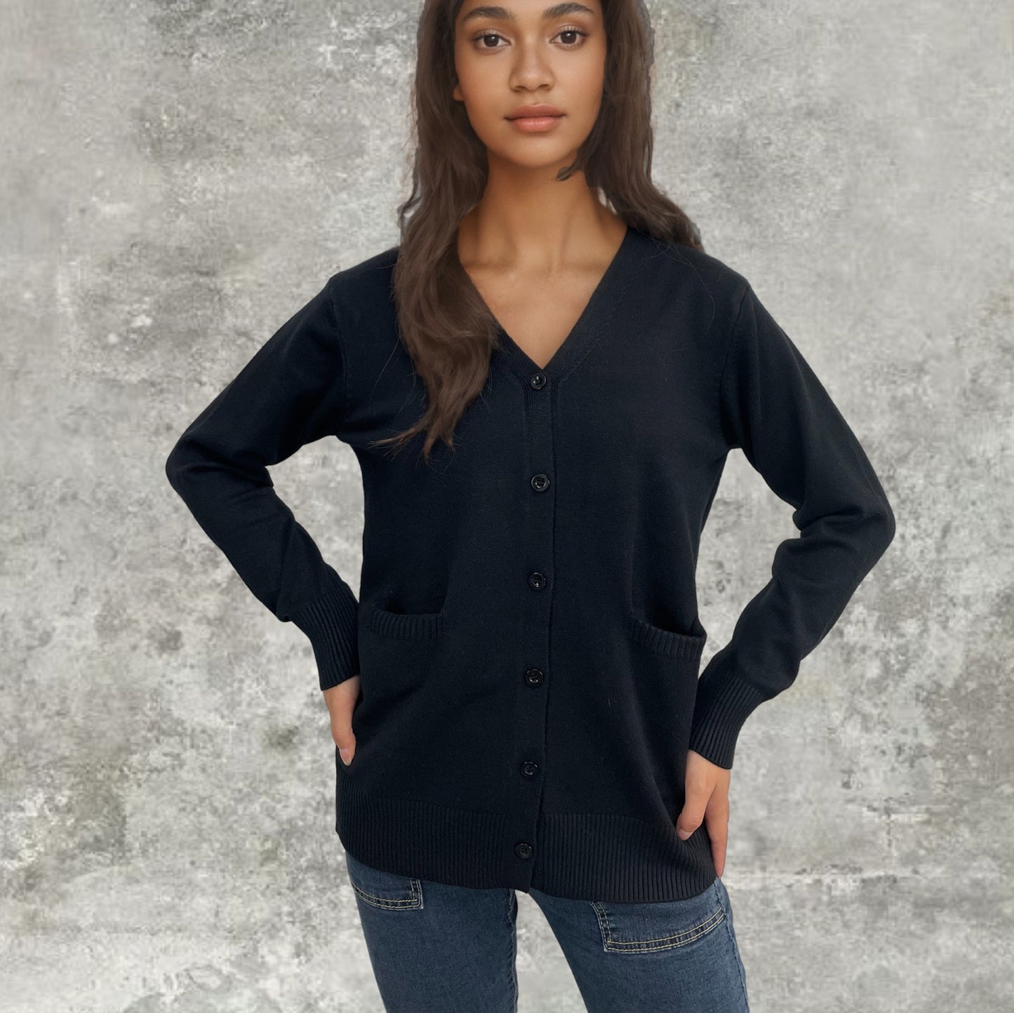 Cardigan en tricot pour dames avec détails de boutons et poches profondes Chic und Stil