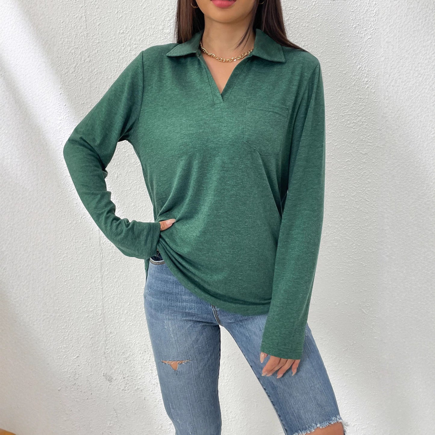 Blouse à manches longues pour femmes avec col moderne et poche poitrine Chic und Stil