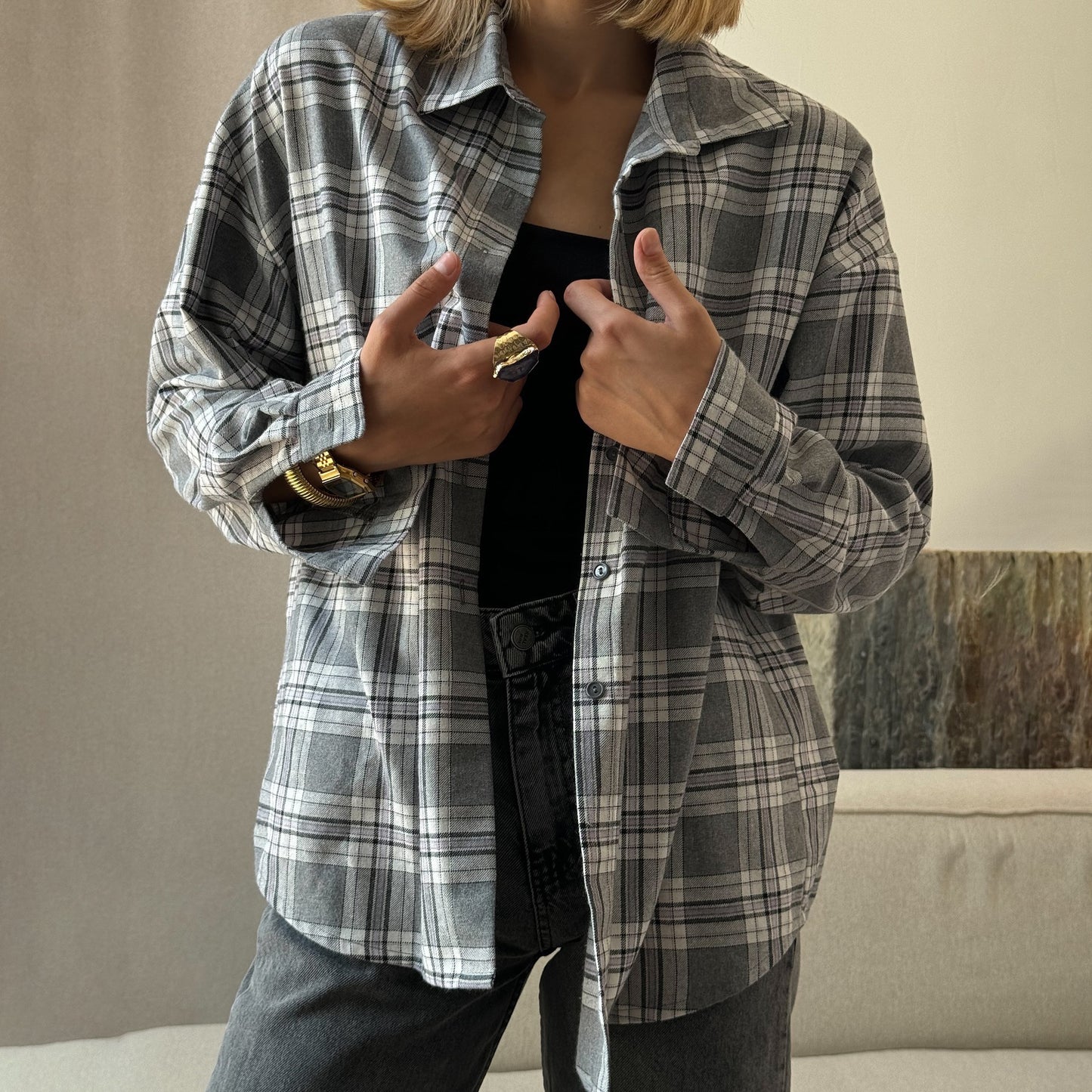 Blouse à carreaux décontractée pour femmes avec coupe oversized et détails modernes Chic und Stil