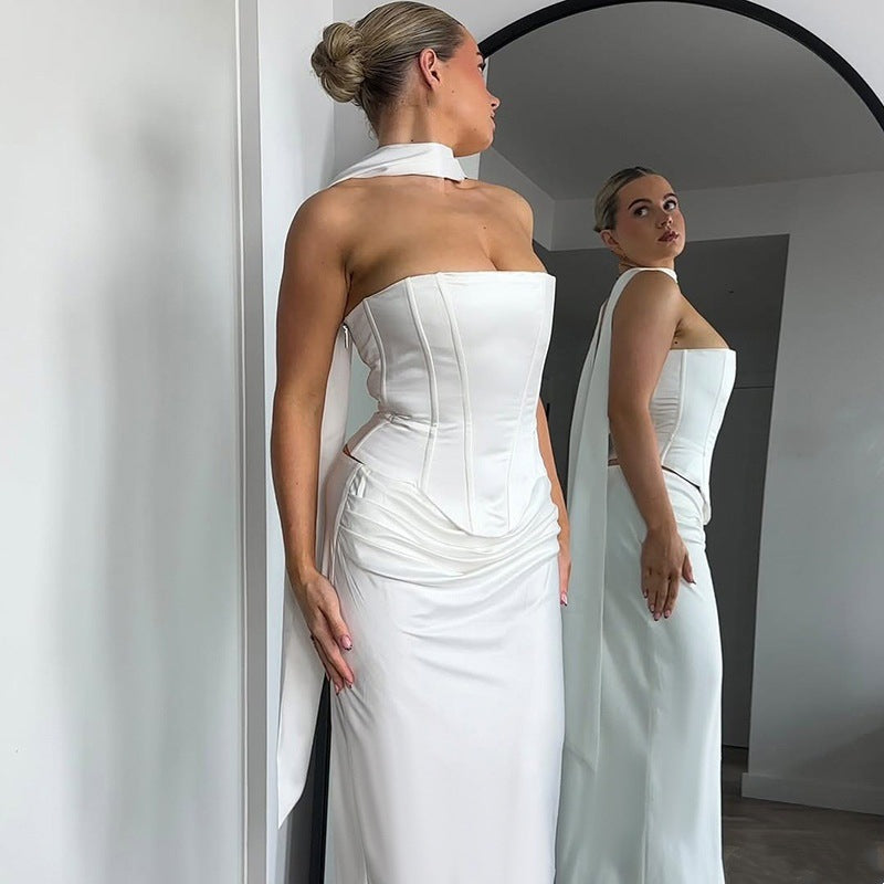 Robe de soirée de haute qualité pour femmes avec une élégante cape Chic und Stil