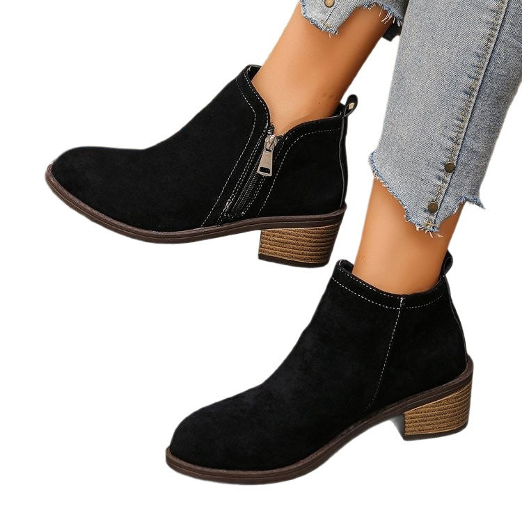 Bottines biker pour femmes avec fermeture éclair latérale et structure à la mode Chic und Stil