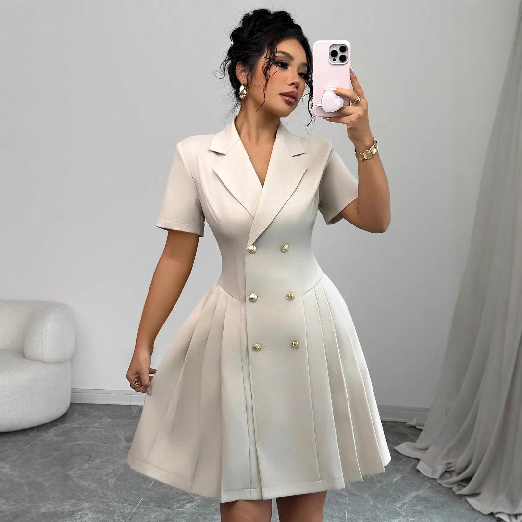 Robe plissée élégante à double boutonnage pour femmes Chic und Stil