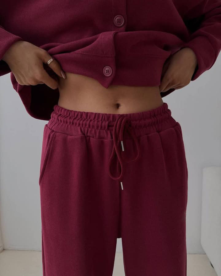 Pull-over décontracté pour femmes avec boutons et pantalon de jogging confortable Chic und Stil
