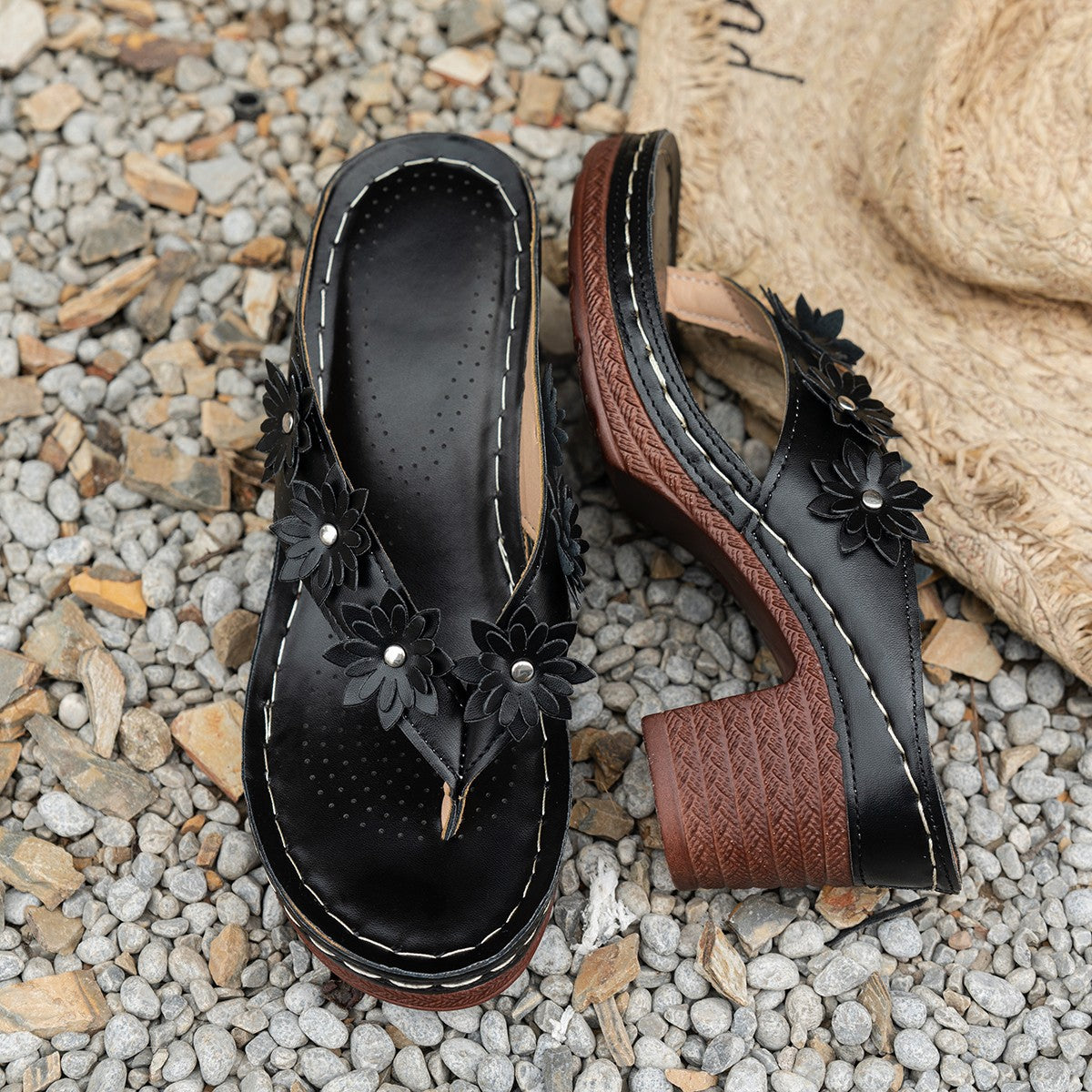 Sandales en tongs décoratives pour femmes Chic und Stil