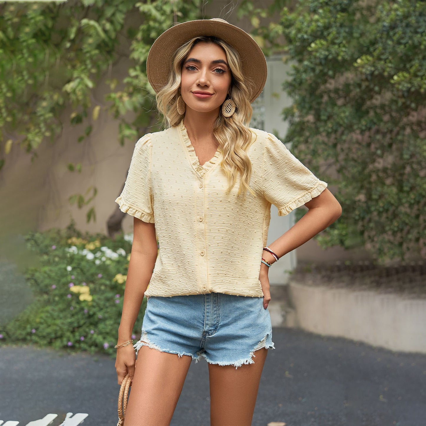 Women's blouse with ruffle details and light structured fabric Chic und Stil