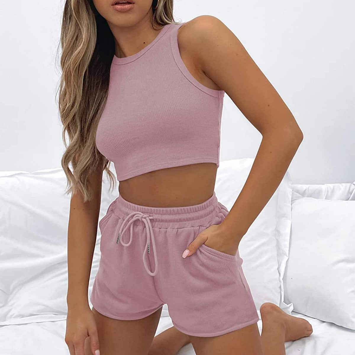 Tenue courte sportive à deux pièces pour femmes avec structure côtelée Chic und Stil