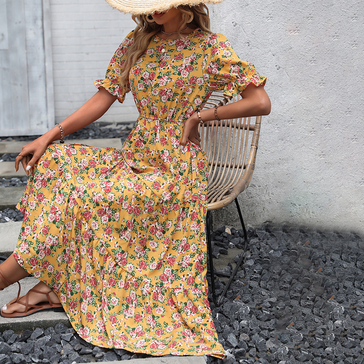 Robe maxi femme avec motifs floraux et bande de taille élastique Chic und Stil