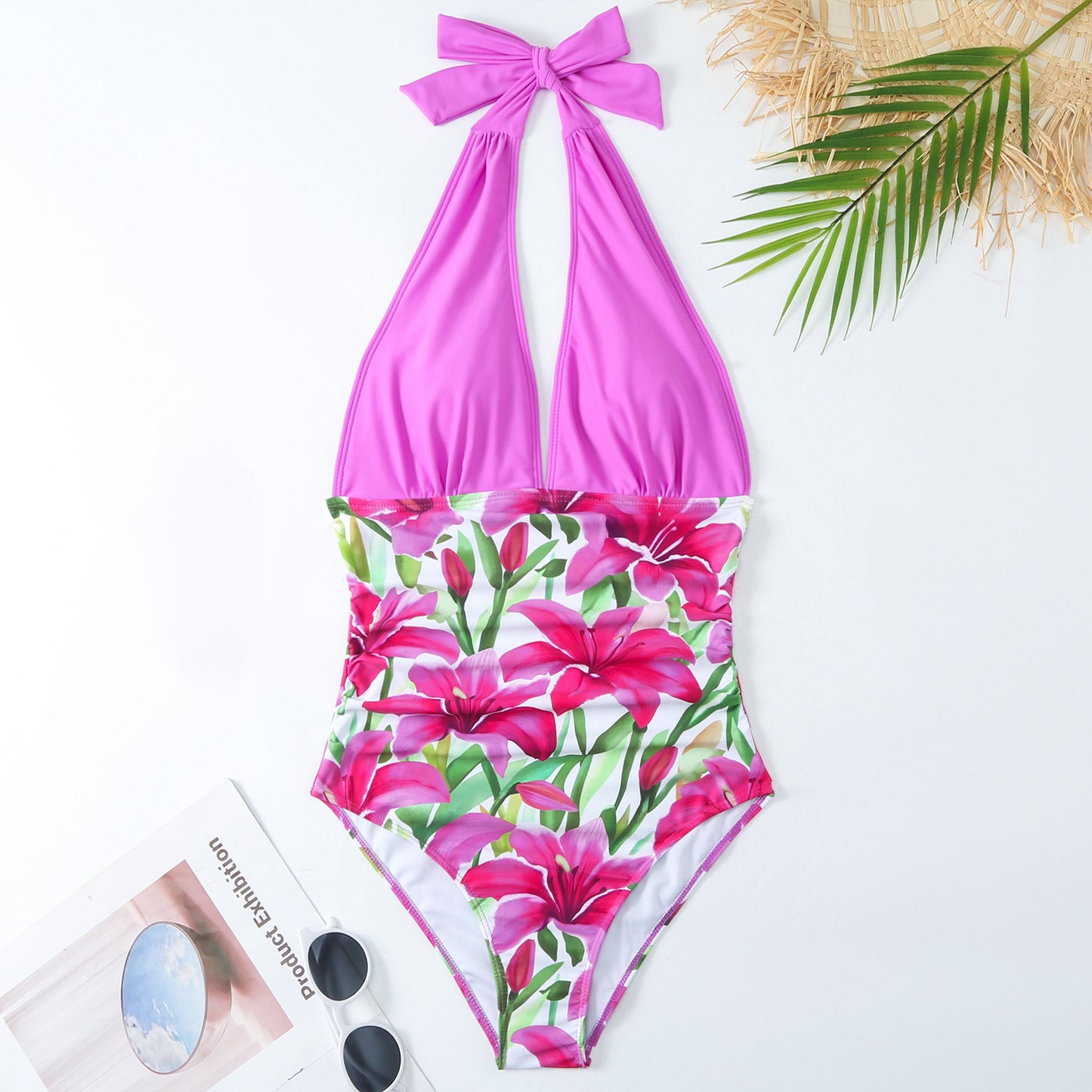 Maillot de bain une pièce pour femme avec jupe portefeuille florale et décolleté plongeant Chic und Stil