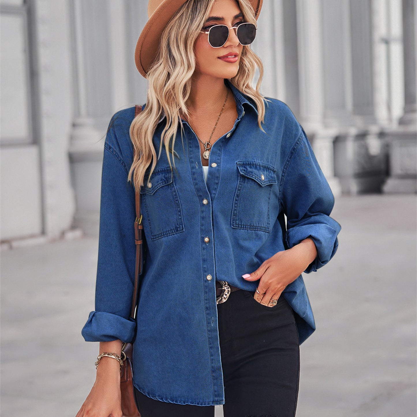 Veste en jean pour femmes au style décontracté avec poches plaquées et détails de boutons Chic und Stil