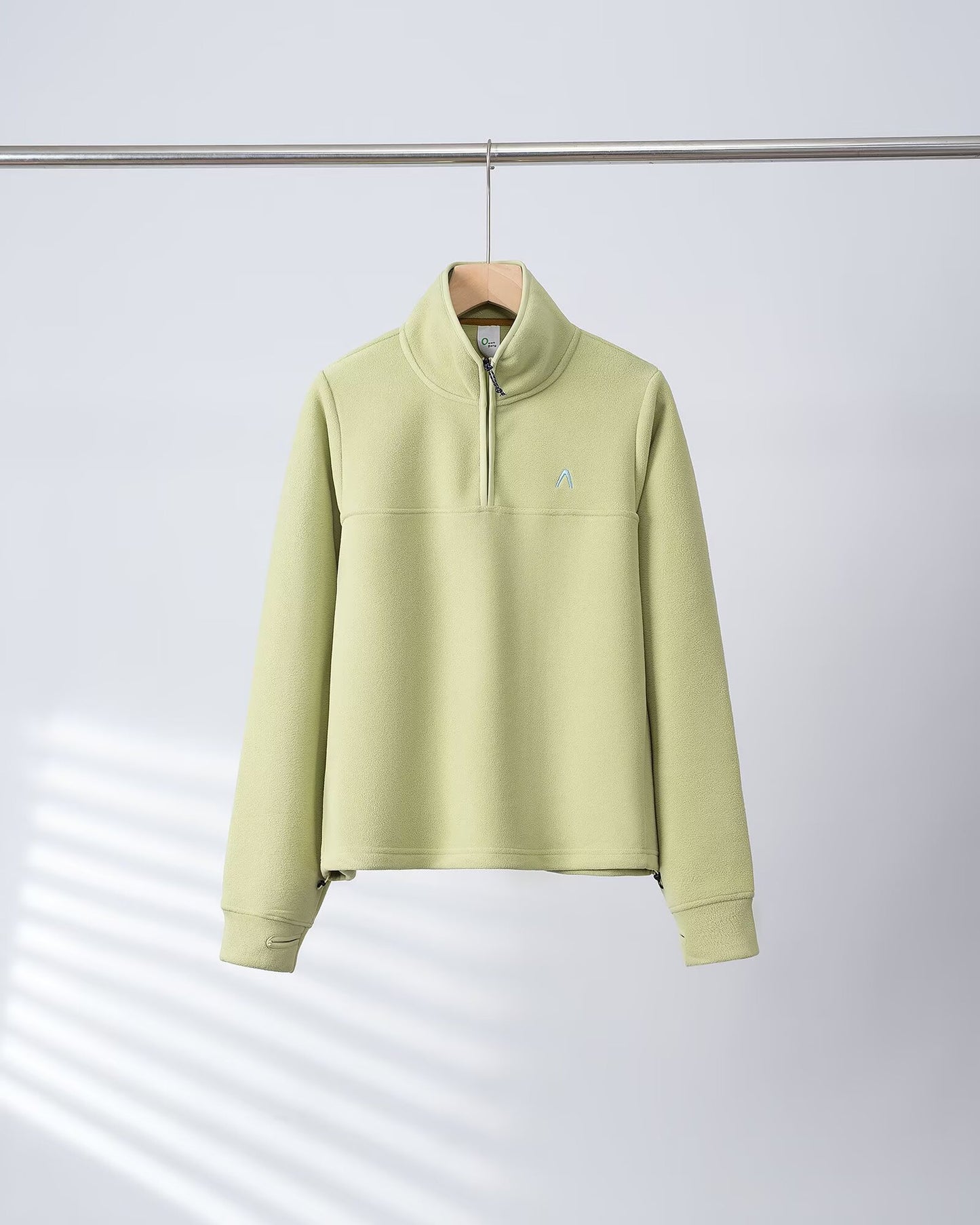 Pull en polaire pour femmes avec demi-fermeture éclair et poignets élastiques Chic & Stil