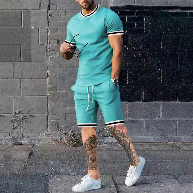 Hommes Ensemble sportif à manches courtes avec des bandes contrastées Chic und Stil