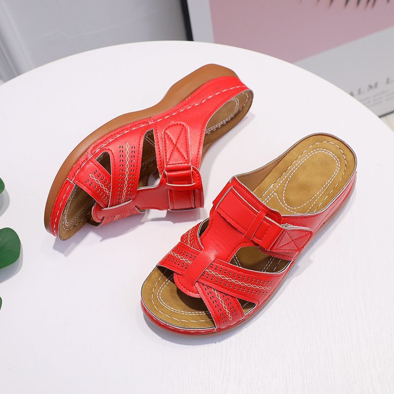 Sandales à brides pour femmes avec une structure de matériau supérieur respirant et une semelle confortable Chic und Stil