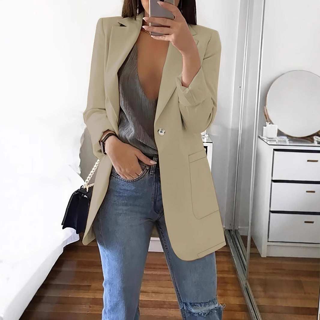 Veste blazer pour femmes élégante avec des détails en boutons brillants et des poches spacieuses Chic und Stil