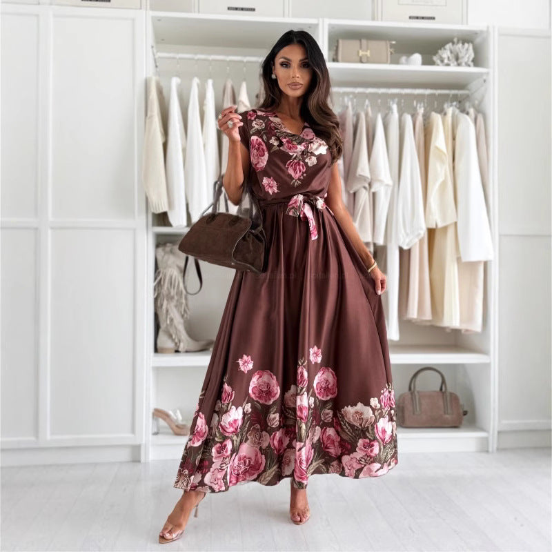 Robe maxi à motif floral pour femmes avec une élégante fente haute Chic und Stil