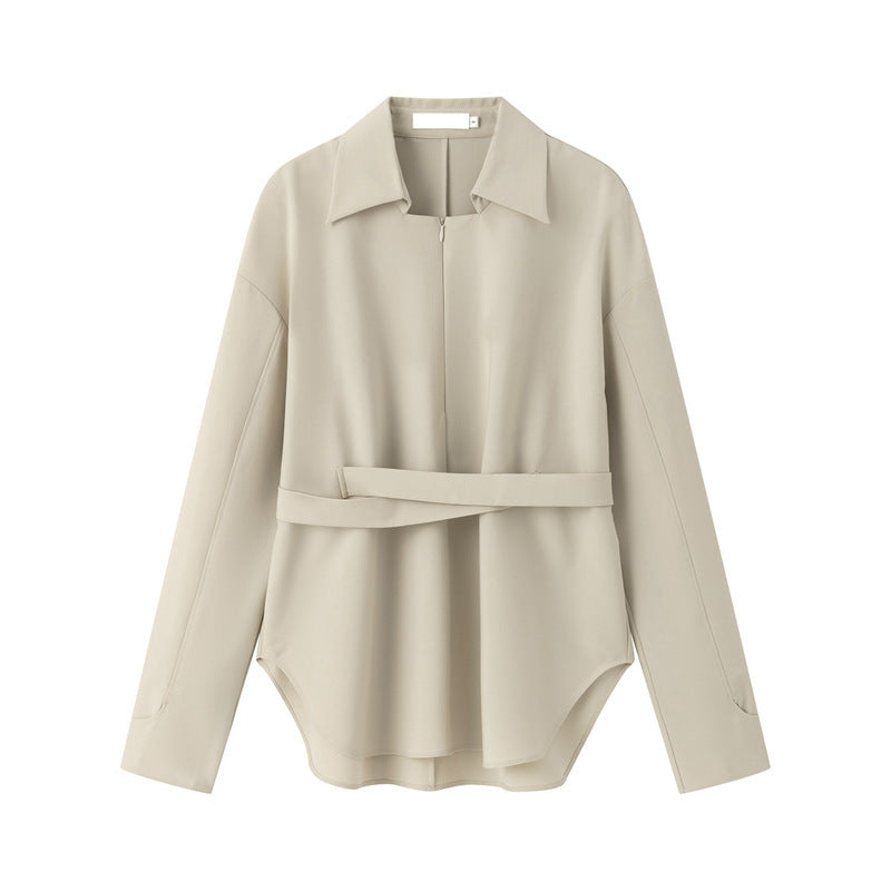 Blouse féminine à la mode avec coupe asymétrique et taille élégante Chic und Stil