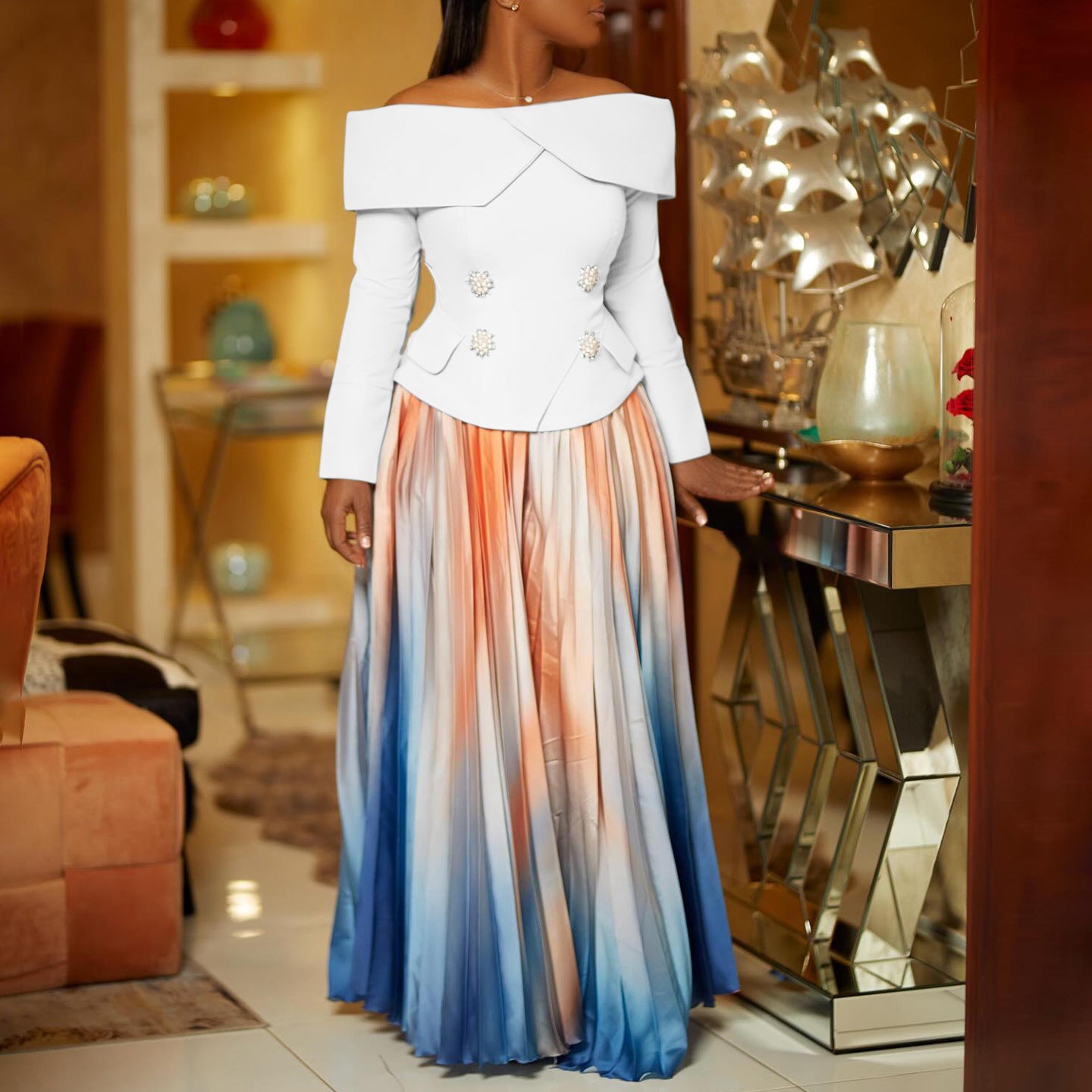 Robes plissées élégantes pour femmes avec un haut sans manches et des détails de bouton accrocheurs Chic und Stil