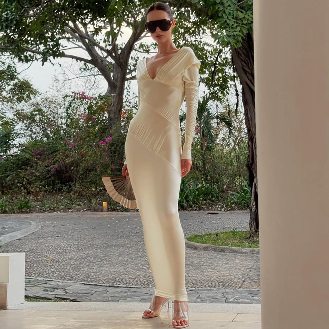 Robes maxi longues élégantes pour femmes avec des drapés raffinés Chic und Stil