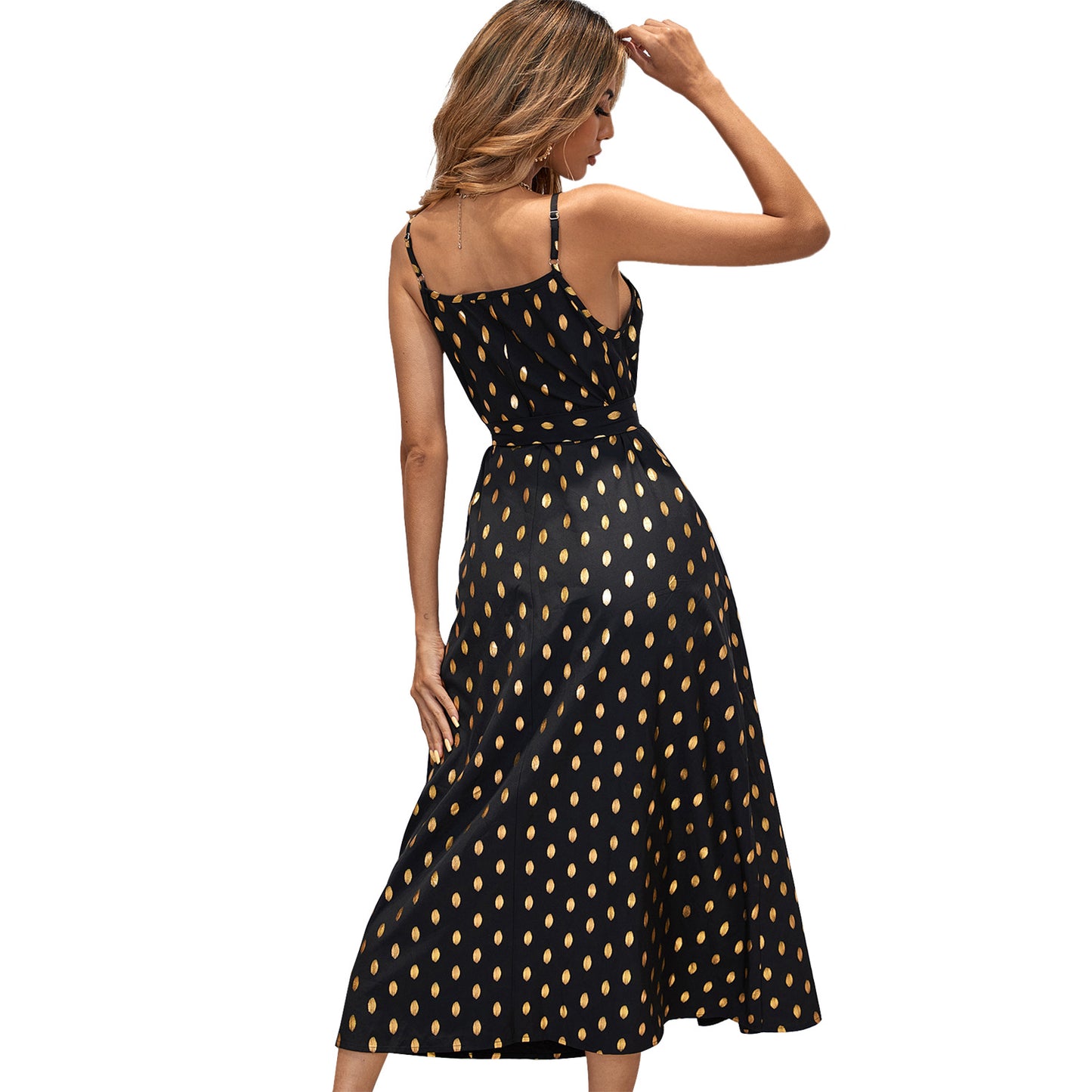 Robe maxi femme avec un détail de nœud ludique et une fente tendance Chic und Stil