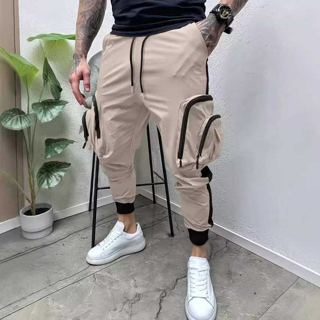 Pantalon de jogging cargo pour hommes avec poches utilitaires Chic und Stil