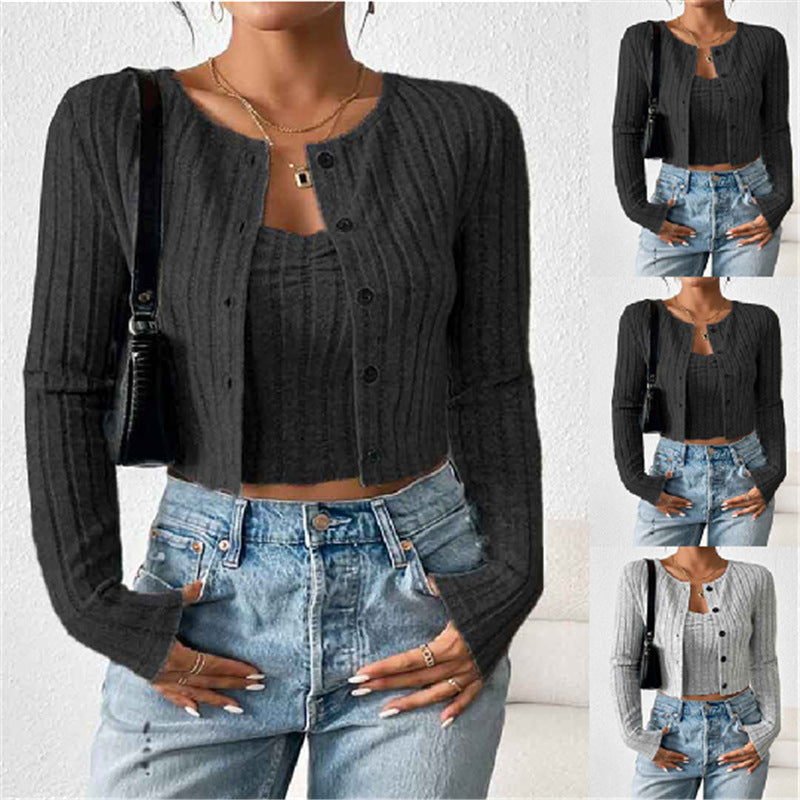 Cardigan décontracté pour femmes au design côtelé étroit avec patte de boutonnage Chic und Stil