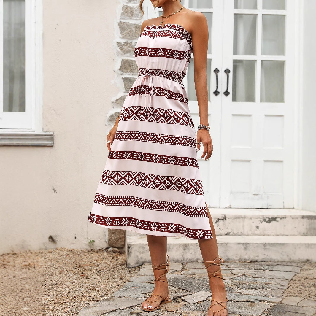 Robe maxi pour femmes avec des fronces épaules nues et une fente latérale Chic und Stil