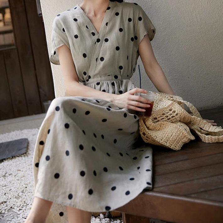 Robe maxi à pois pour femmes avec décolleté en V et ceinture Chic und Stil
