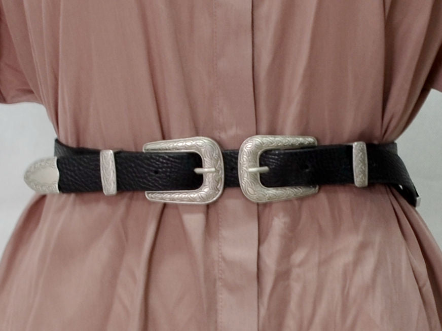 Ceinture à double boucle et design texturé pour femme Chic und Stil