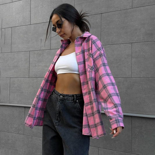 Chemise à carreaux pour femmes dans une coupe oversize décontractée Chic und Stil