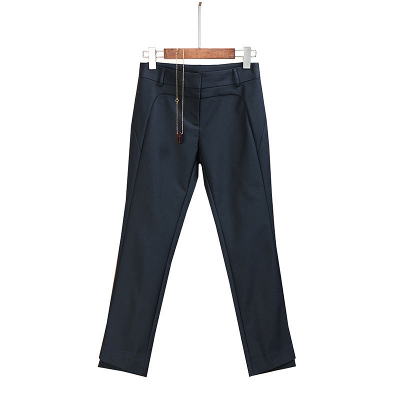 Pantalon de bureau pour femmes, ajusté et longueur cheville Chic und Stil