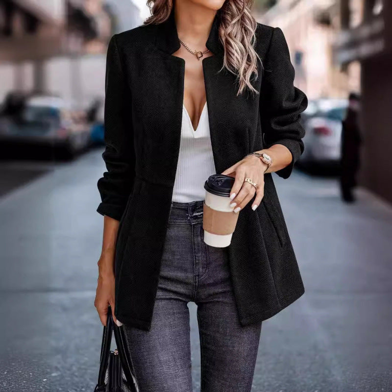 Blazer tendance matelassé pour femmes avec coupe décontractée et forme de col élégante Chic und Stil