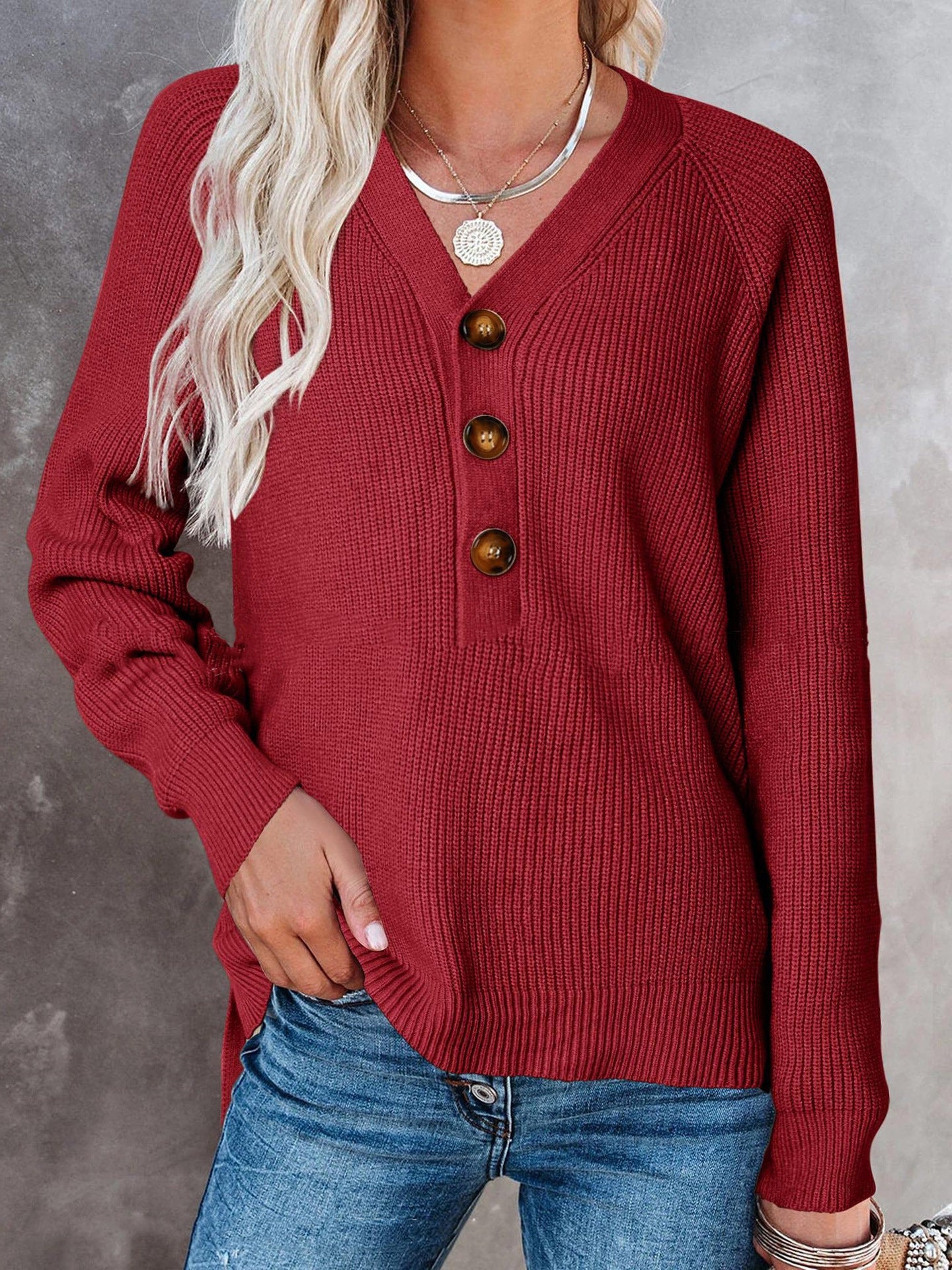 Pull tricot femmes avec décolleté en V et détails en boutons Chic und Stil